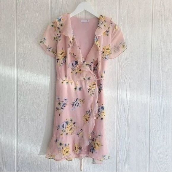 Lush Colie pink floral wrap dress - Picture 3 of 5
